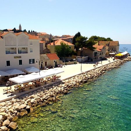Guest House Adria 2 Primošten المظهر الخارجي الصورة